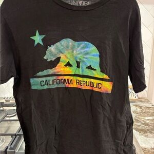 Men Univibe California t shirt